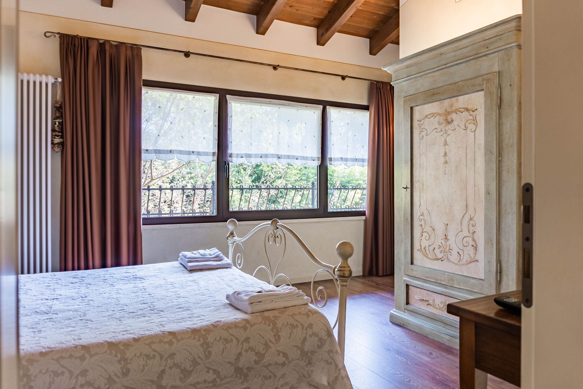Bedroom of Farmhouse I Filari - Valeggio sul Mincio