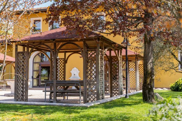 Gazebo for outdoors breakfast
