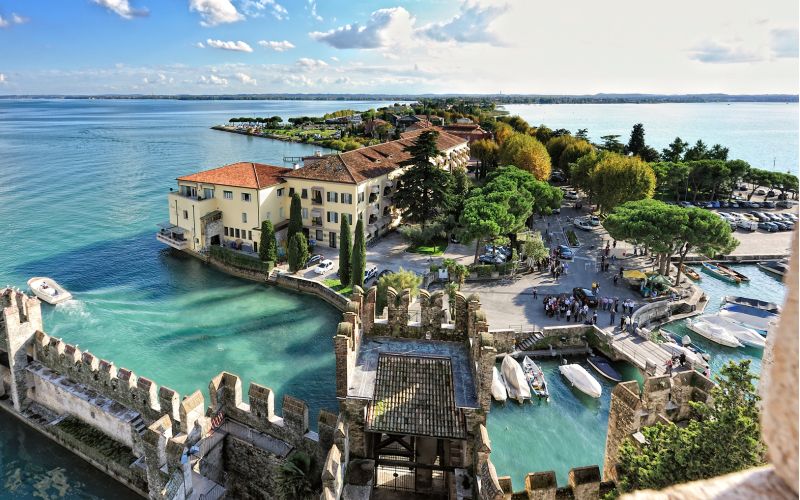 Sirmione - Rocca Scaligera - Lago di Garda